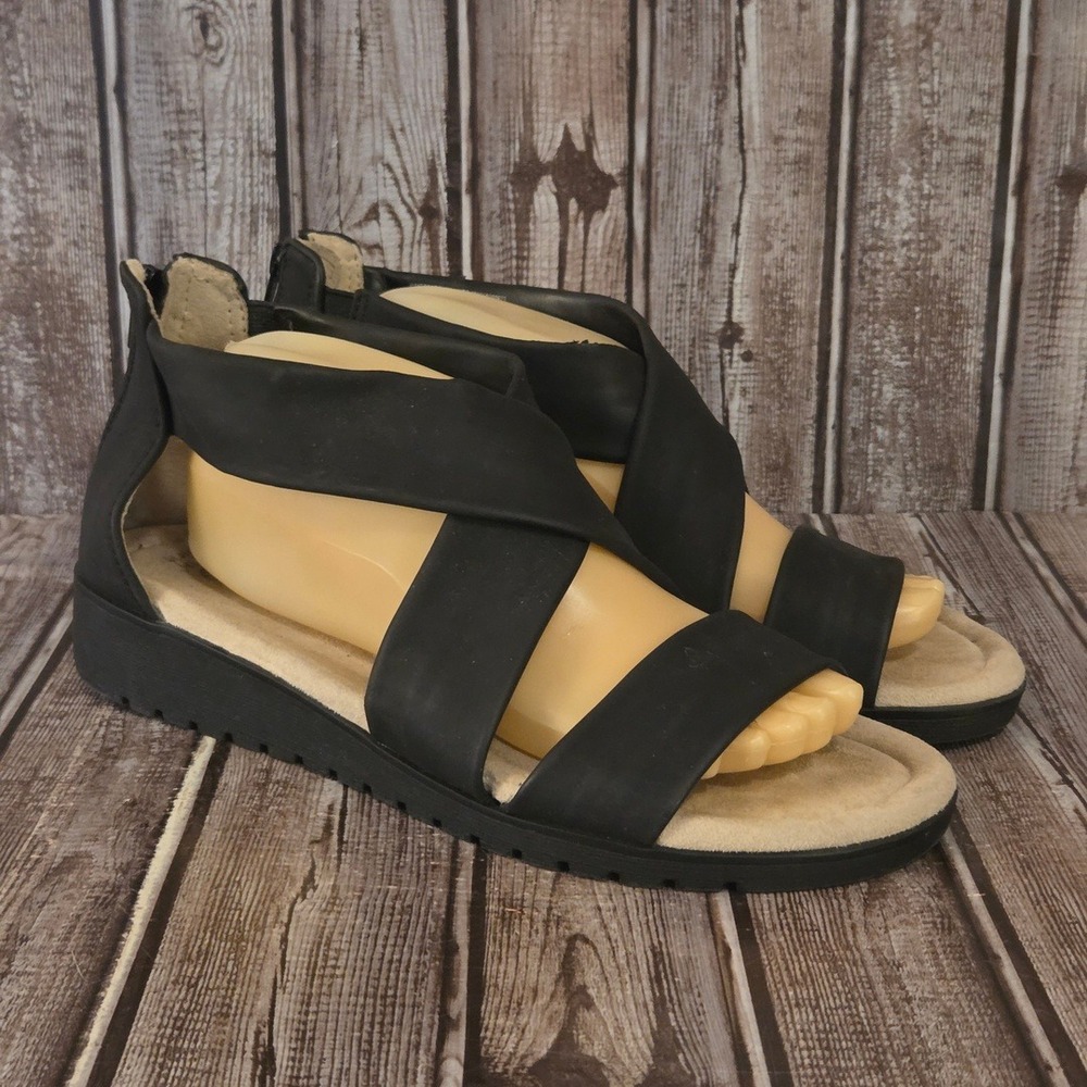 Sz 11 Womens Earth Spirit Black Vegan Leather Crisscross Strap Back Zip Sandals - Picture 3 of 10